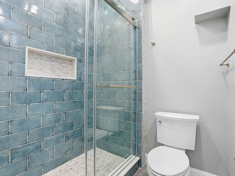 182 Gay St #110 — Photo 16
