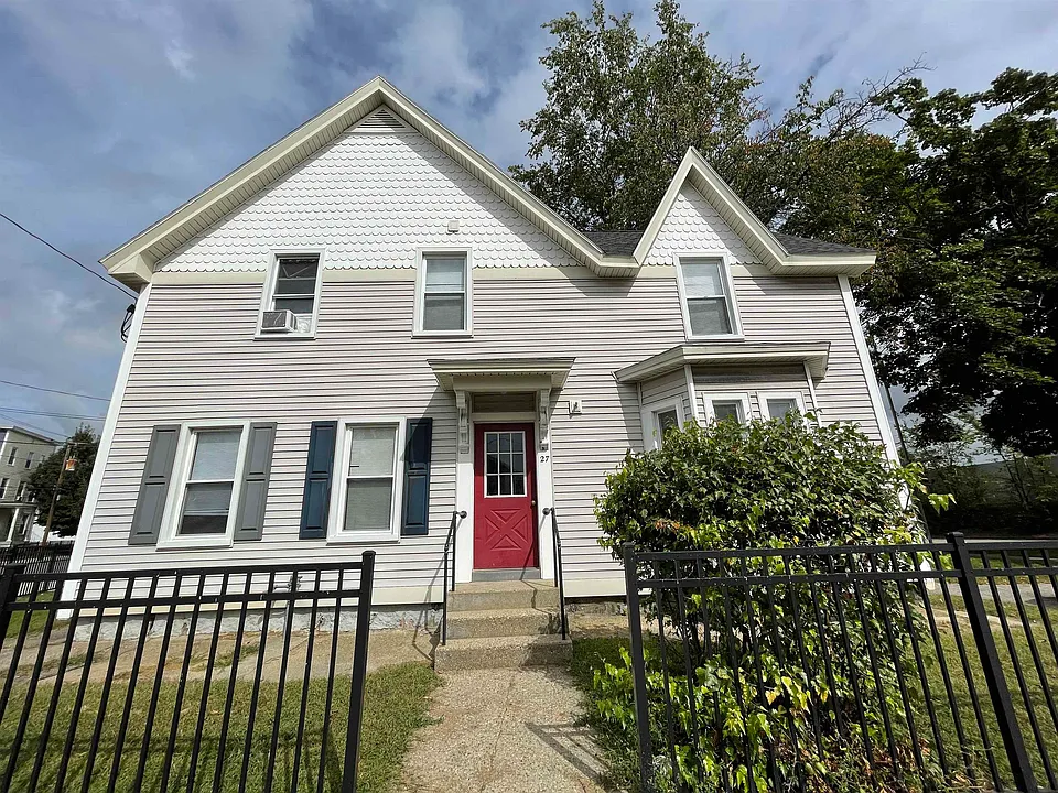 27 Ferry St #1W