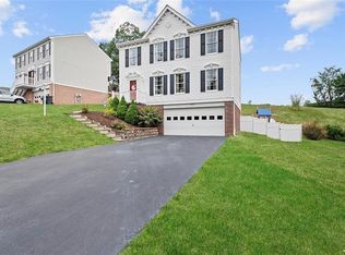 152 Stonegate Dr, Canonsburg, PA 15317
