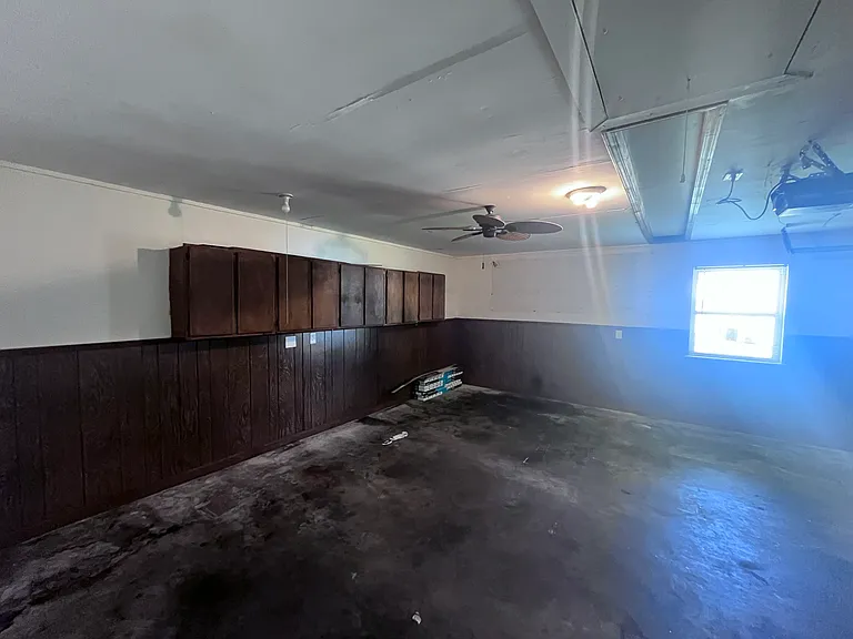113 Cornwall Ct — Photo 34