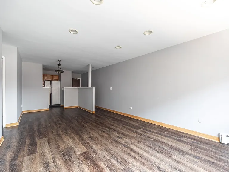 607 W Wrightwood Ave #313 — Photo 6