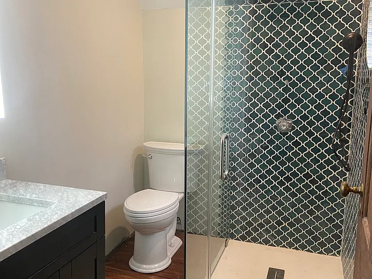 2nd floor second full bath