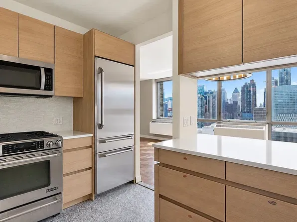 1965 Broadway APT 18H, New York, NY 10023
