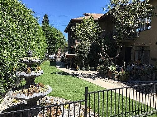 3rd image of 17620 Burbank Blvd APT 4