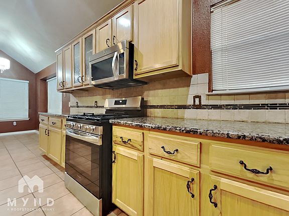 3rd image of 20408 Bellerive Dr