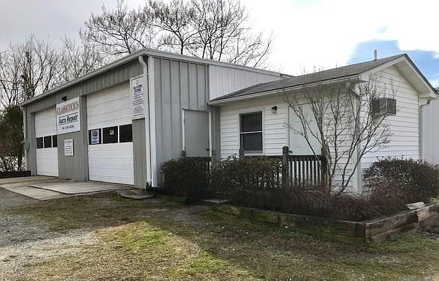 1st image of 605 West St