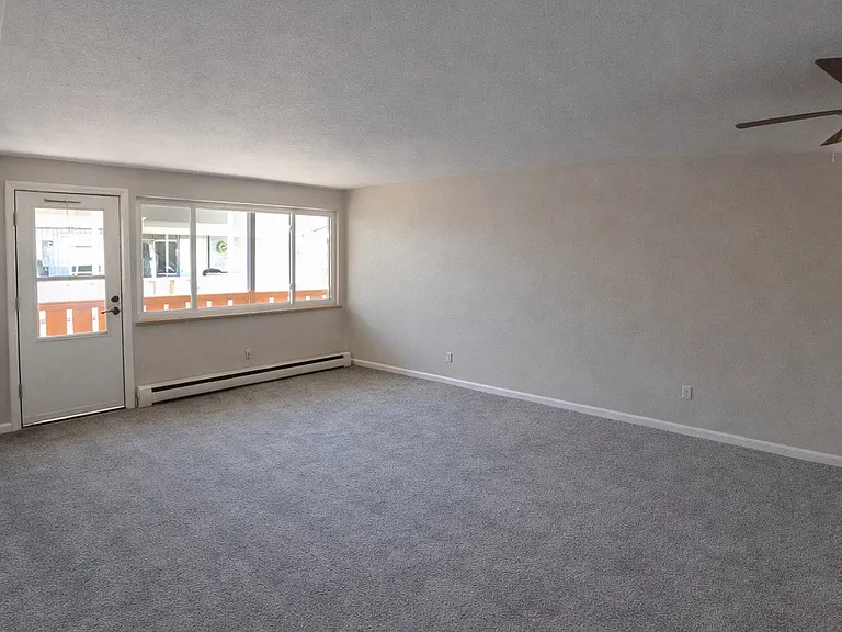 32 Valentine Ln #2 — Photo 3