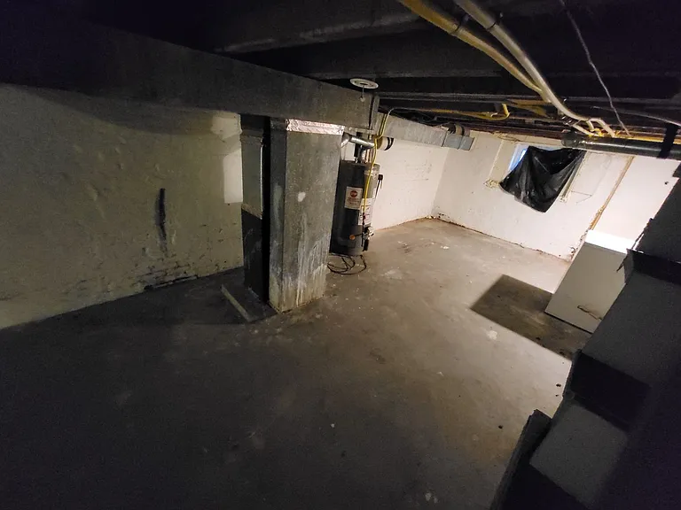517 N Rose St — Photo 24