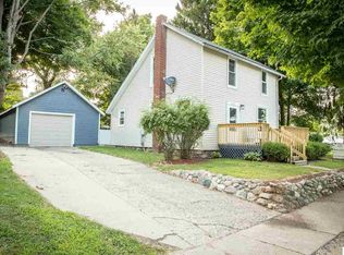 122 Spring St, Leslie, MI 49251