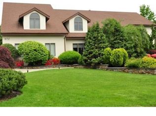 19 Gatehouse Rd, Scarsdale, NY 10583