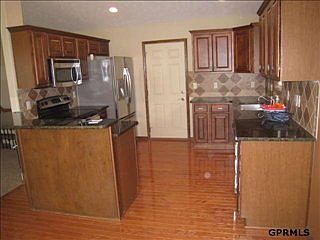 3rd image of 21755 Laura St