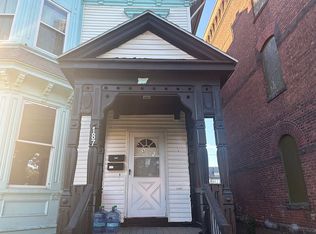 187 Chestnut St, Holyoke, MA 01040