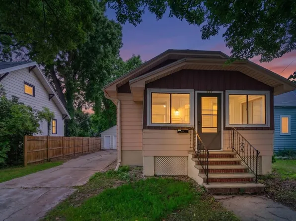 735 S Baird St, Green Bay, WI 54301
