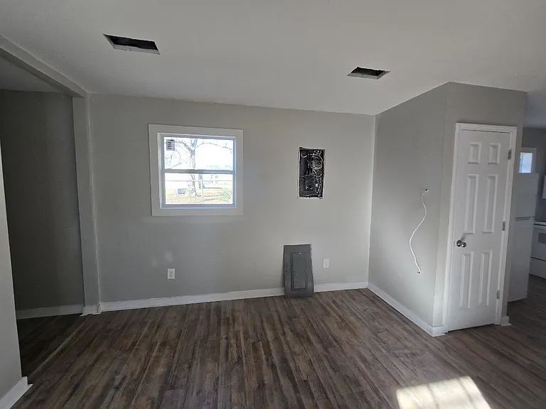 501 Brooks Rd #D1 — Photo 8