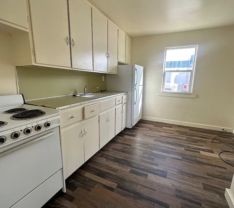 1134 Elba Ave #3