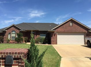 1109 Stephanie Ln, Altus, OK 73521