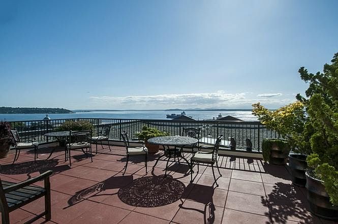 1st image of 323 Queen Anne Ave N APT 215