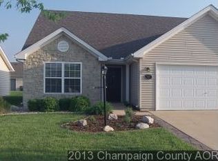707 Newton Dr, Champaign, IL 61822