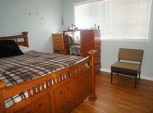 1303 Camden Rd, Pasadena, TX 77502