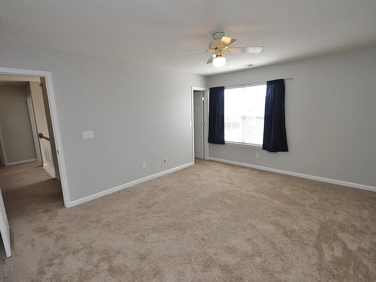 117 Tiverton Woods Dr — Photo 26