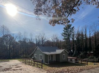 194 9th Ave SE, Hickory, NC 28602