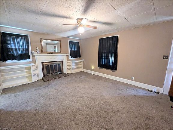 3rd image of 608 E Lexington Ave