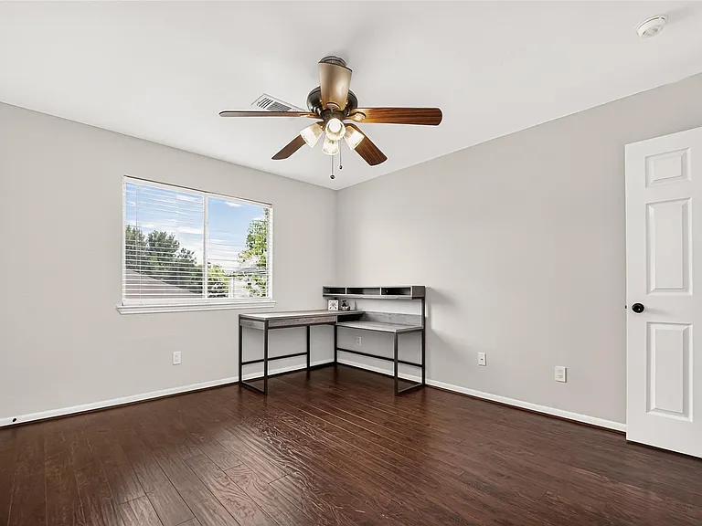 9710 Berkshire Trce — Photo 24