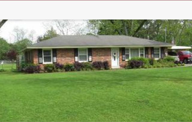 1st image of 204 Donna Dr
