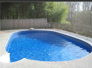 2407 Elmwood Cir, Dallas, NC 28034