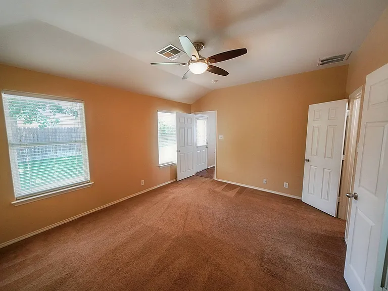 320 Longhorn Way — Photo 19