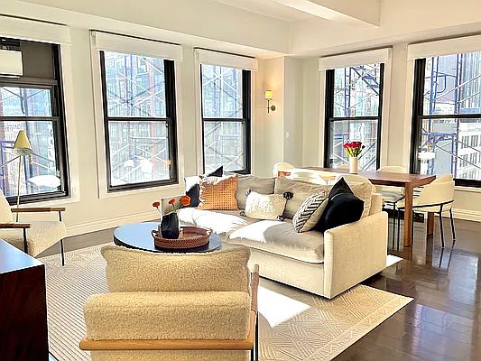 1st image of 425 Park Ave S APT 11B