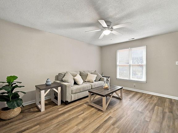 2nd image of 45 Justin Ct