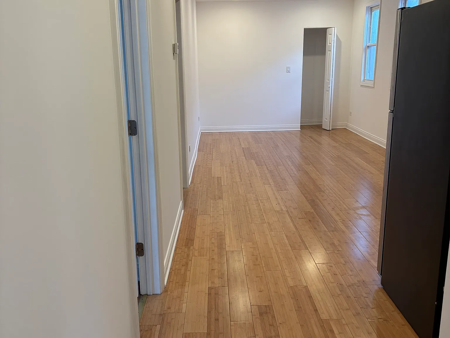 2 bed, 1000 sqft, $1,400 — Photo 2