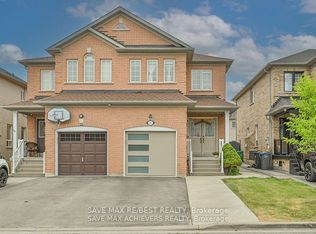 21 Riverplace Cres, Brampton, ON L6P 2N3
