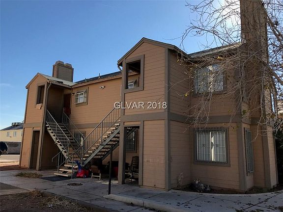 2nd image of 905 Staffordshire Cir