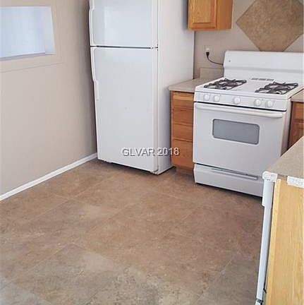 4th image of 4632 Elm Ave