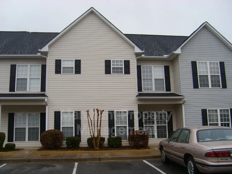 22 Ridgestone Cir — Photo 1