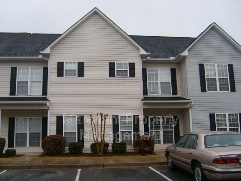 1st image of 22 Ridgestone Cir