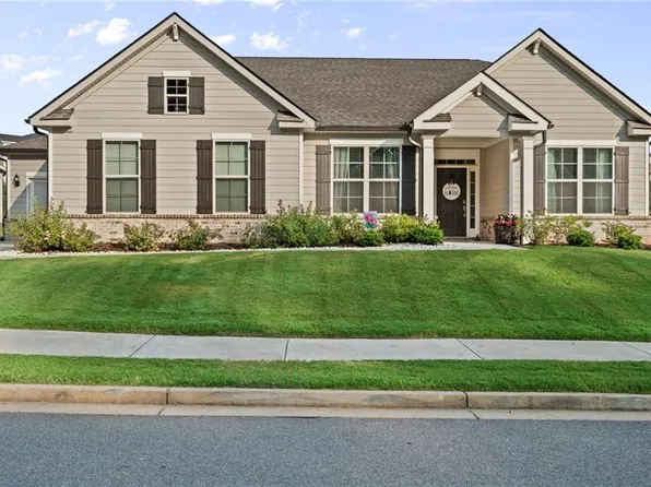 407 Carmichael Cir, Canton, GA 30115