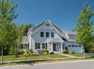 5 Mussel Cove Ln, Falmouth, ME 04105