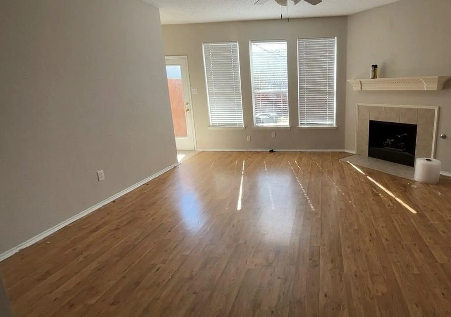 5 bed home Available April 2026 — Photo 2