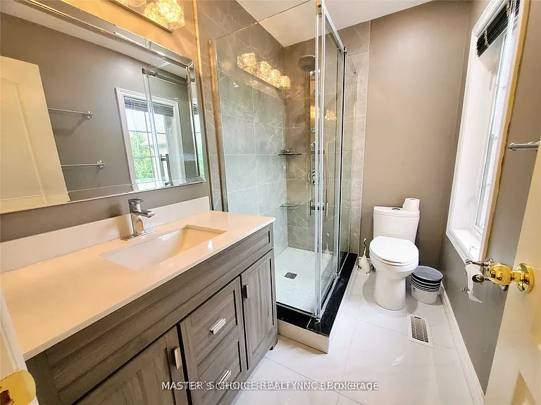 24 Golden Oak Ave — Photo 31