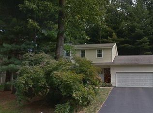 47 Trottingham Rd, Saratoga Springs, NY 12866