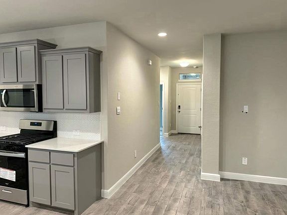 4th image of 1216 Southwark Dr