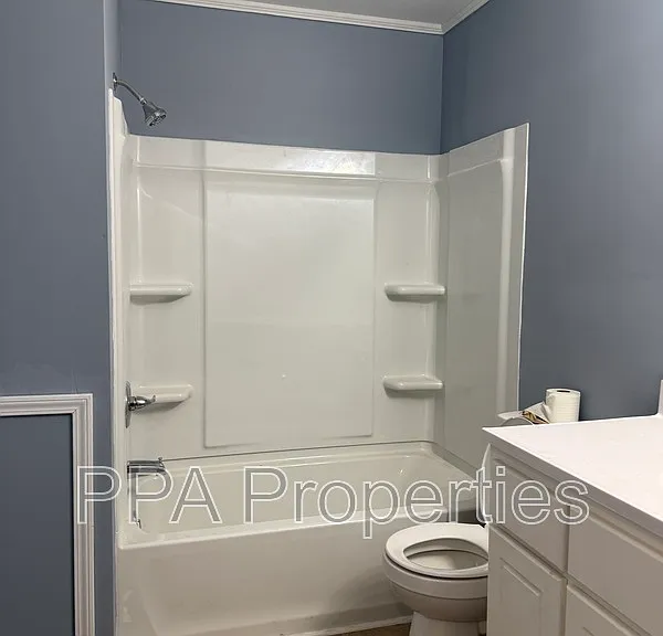 221 Willow Ave — Photo 5
