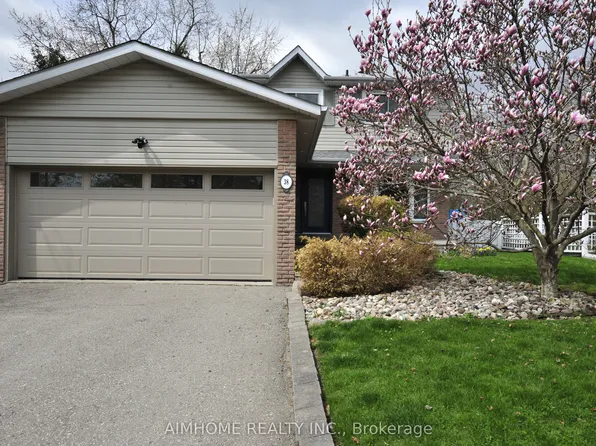 38 Sir Brandiles Pl, Markham, ON L3P 2Z5