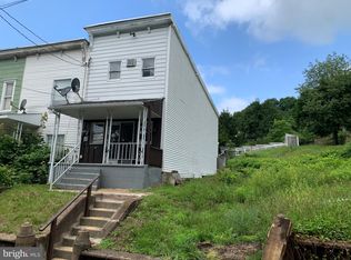 37 Coal St, Middleport, PA 17953