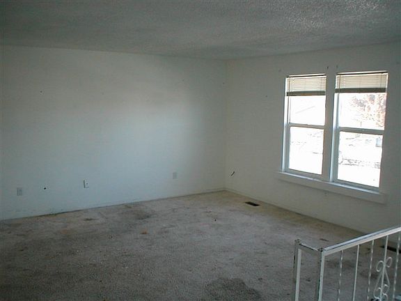 4th image of 1414 Missoula Way W