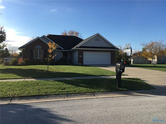 3rd image of 2179 Old Trail Dr