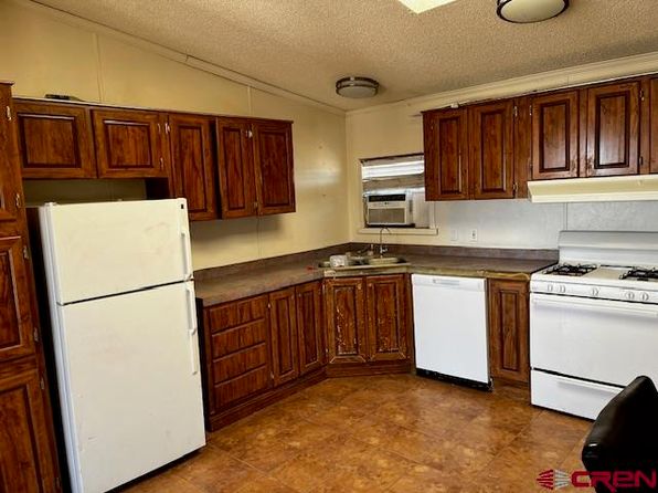61401 County Road B, Center, CO 81125